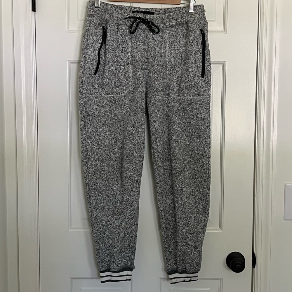 Brooklyn Cloth “The Jogger” Heather Grey Fleece Joggers w/ Pockets